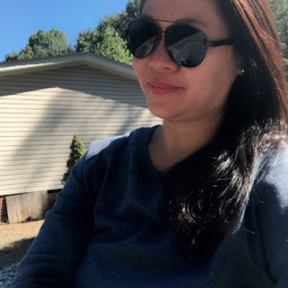 Meet your Posher, Erliza - Picture 1 of 1